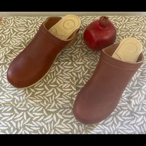 No. 6 Old School Clogs Bourbon Leather